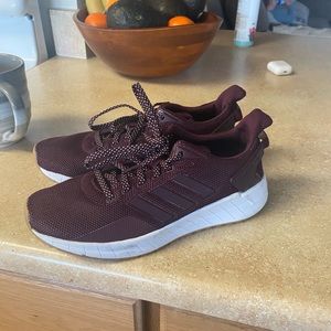 Women’s cloud foam adidas